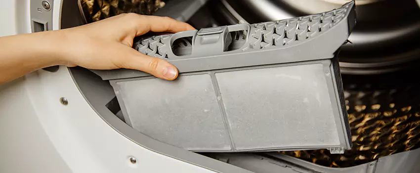 Signs Of A Clogged Dryer Lint Trap in Carrollwood, Florida